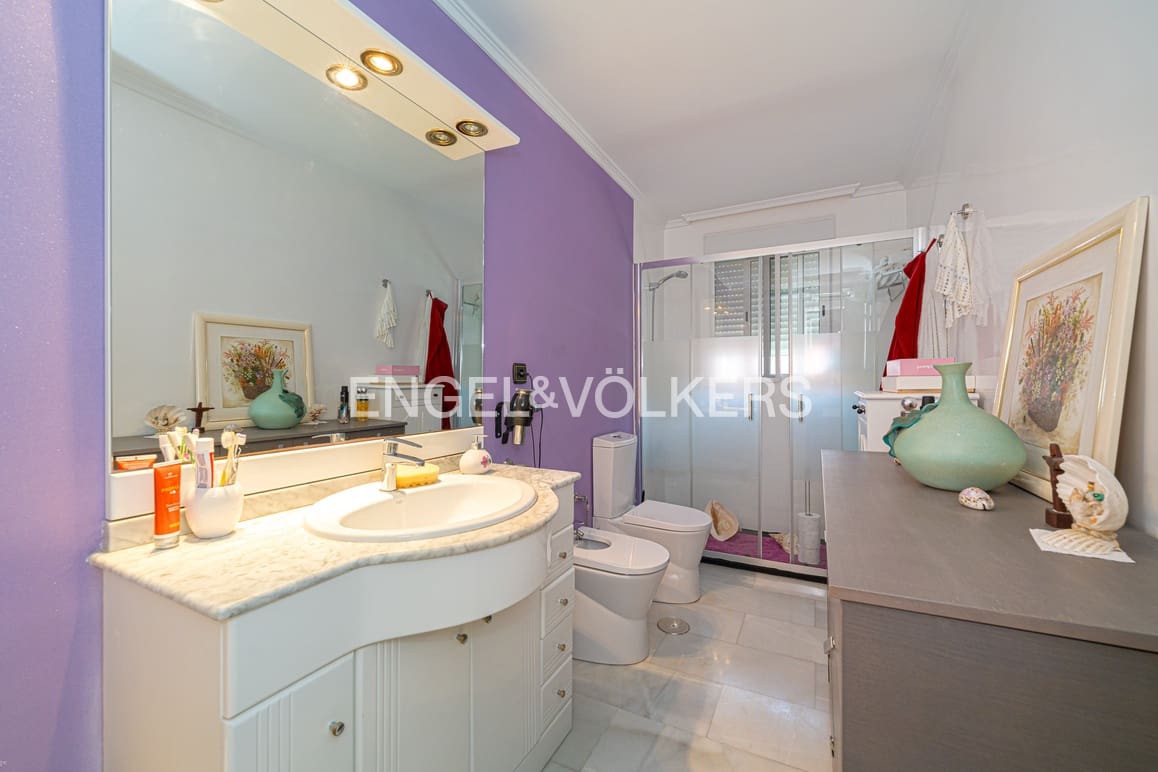 12 makuuhuone Huvila myytävänä paikassa Albir mukana uima-altaan 
autotalli - 1 250 000 € (Ref: 9076911)