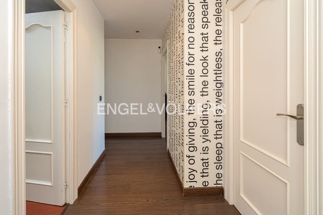 12 makuuhuone Huvila myytävänä paikassa Albir, Alfaz del Pi / L'Alfàs del Pi mukana uima-altaan 
autotalli - 1 250 000 € (Ref: 9076911)