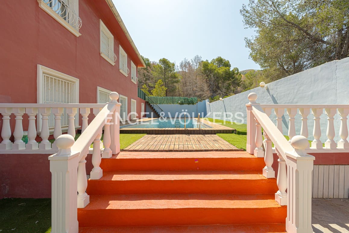 12 makuuhuone Huvila myytävänä paikassa Albir mukana uima-altaan 
autotalli - 1 250 000 € (Ref: 9076911)