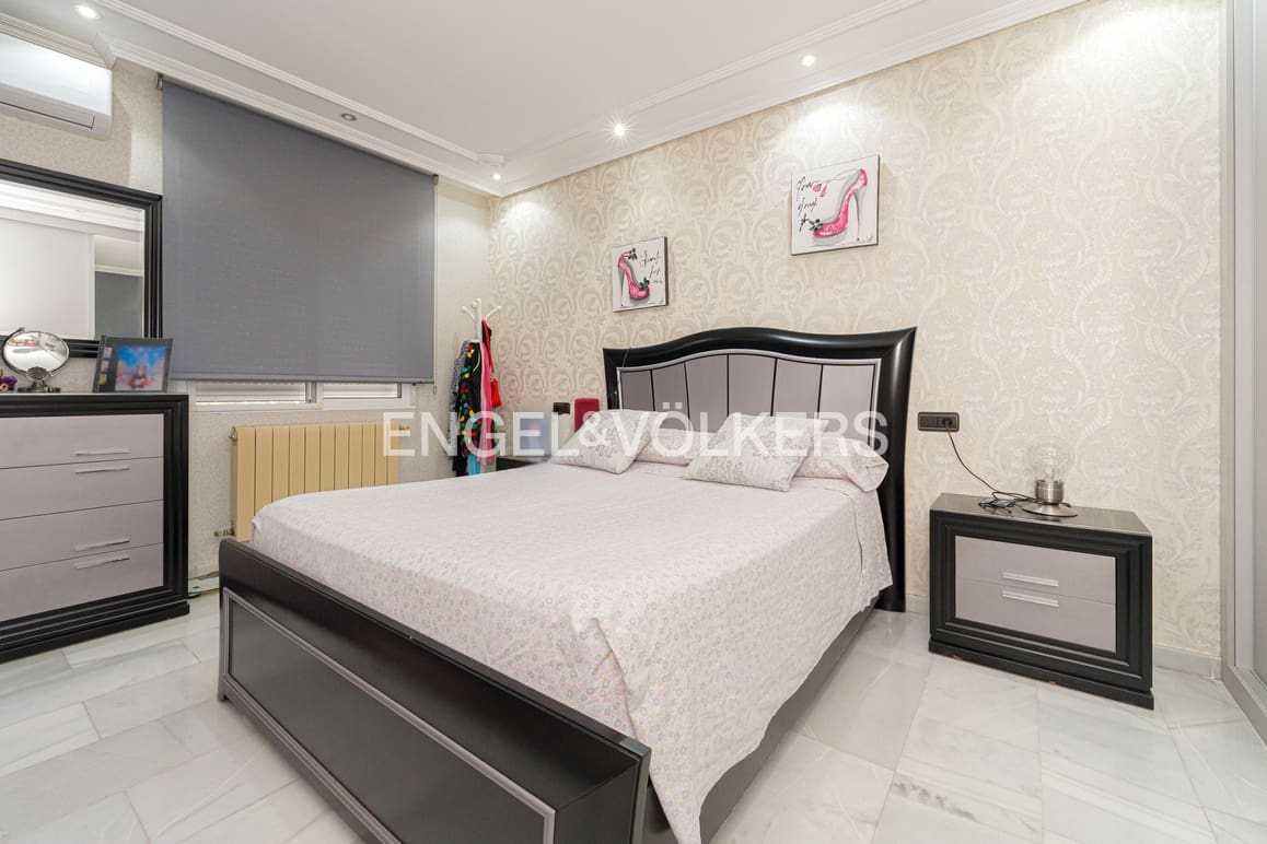 12 makuuhuone Huvila myytävänä paikassa Albir mukana uima-altaan 
autotalli - 1 250 000 € (Ref: 9076911)