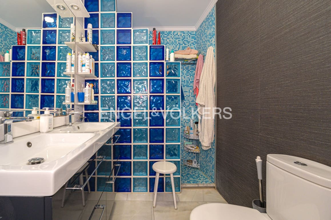 12 makuuhuone Huvila myytävänä paikassa Albir mukana uima-altaan 
autotalli - 1 250 000 € (Ref: 9076911)