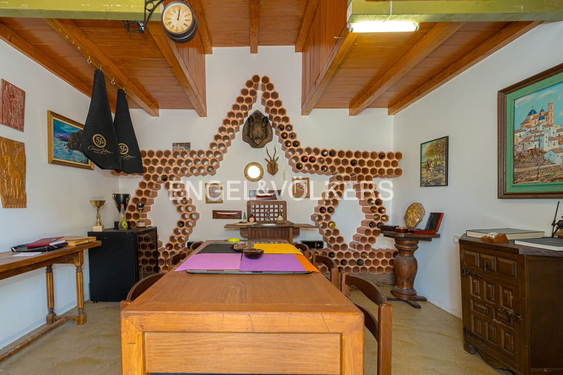 12 makuuhuone Huvila myytävänä paikassa Albir mukana uima-altaan 
autotalli - 1 250 000 € (Ref: 9076911)