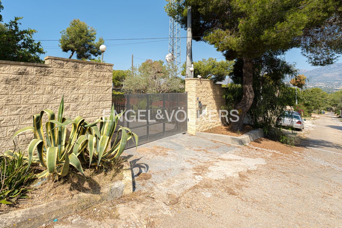 12 makuuhuone Huvila myytävänä paikassa Albir mukana uima-altaan 
autotalli - 1 250 000 € (Ref: 9076911)