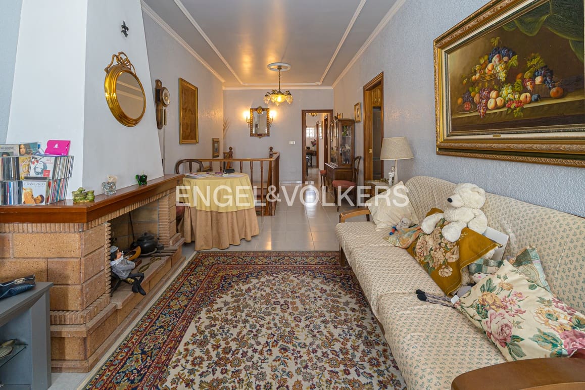 4 soveværelse Lejlighed til salg i Benidorm med swimmingpool - € 600.000 (Ref: 9086211)