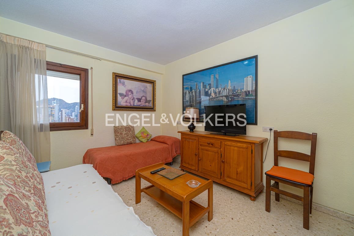 4 soveværelse Lejlighed til salg i Benidorm med swimmingpool - € 600.000 (Ref: 9086211)