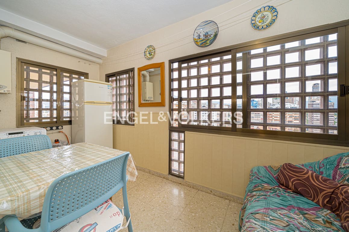 4 soveværelse Lejlighed til salg i Benidorm med swimmingpool - € 600.000 (Ref: 9086211)