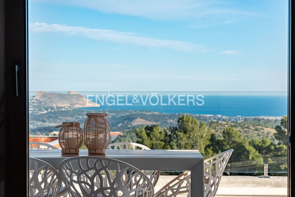 Casa de 3 habitaciones en Polop en venta con piscina garaje - 659.000 € (Ref: 9109226)
