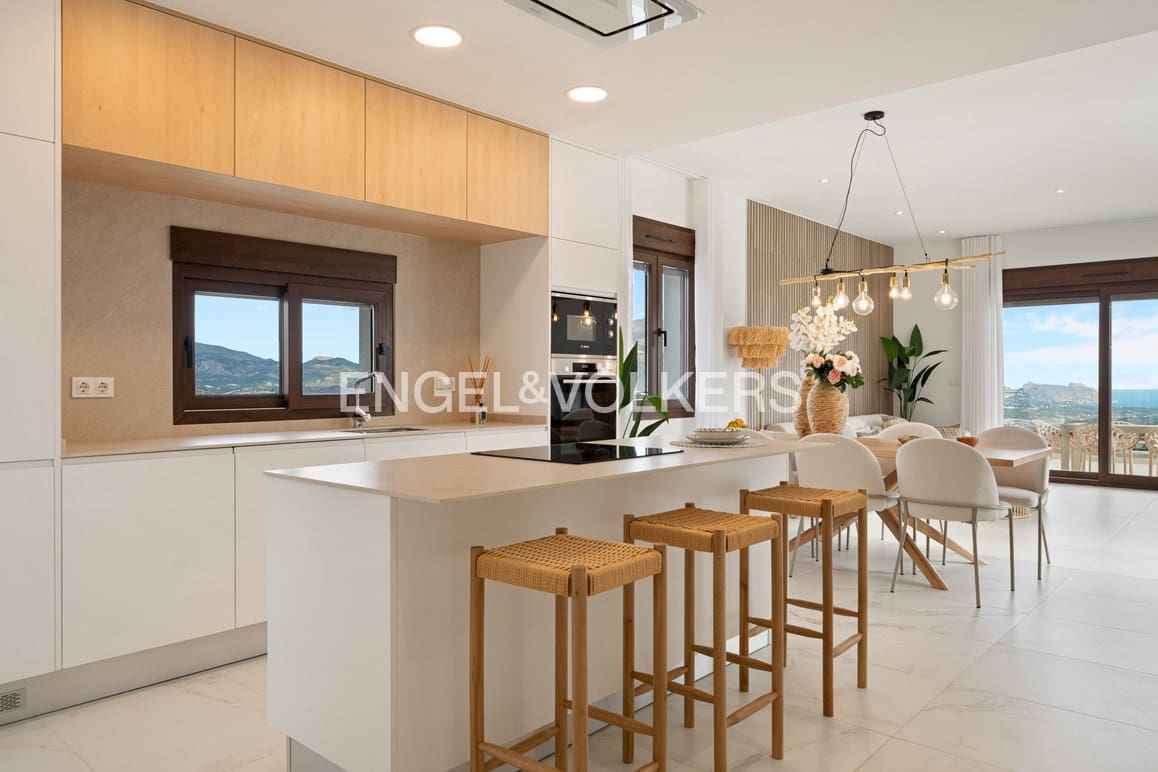 Casa de 3 habitaciones en Polop en venta con piscina garaje - 659.000 € (Ref: 9109226)