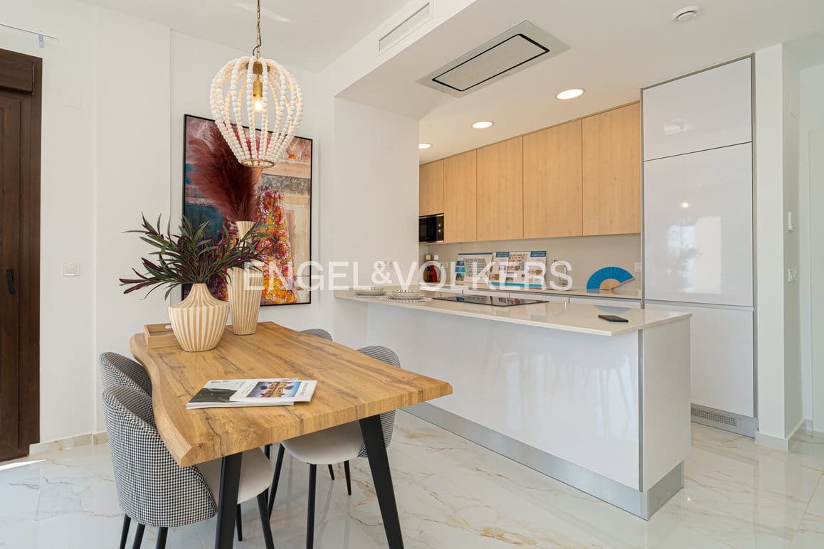 3 bedroom Villa for sale in Polop with pool garage - € 598,000 (Ref: 9109227)
