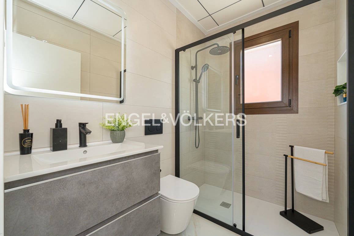 3 bedroom Villa for sale in Polop with pool garage - € 598,000 (Ref: 9109227)