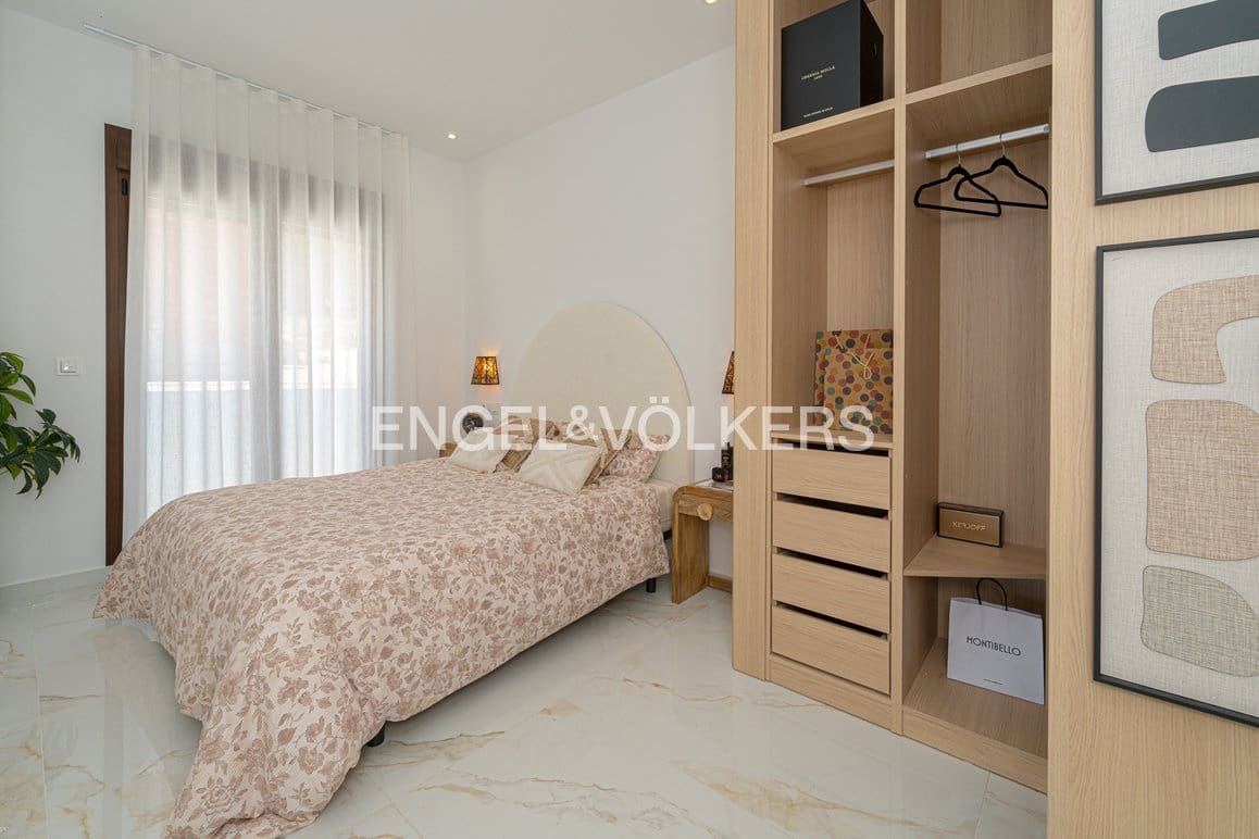 3 bedroom Villa for sale in Polop with pool garage - € 598,000 (Ref: 9109227)