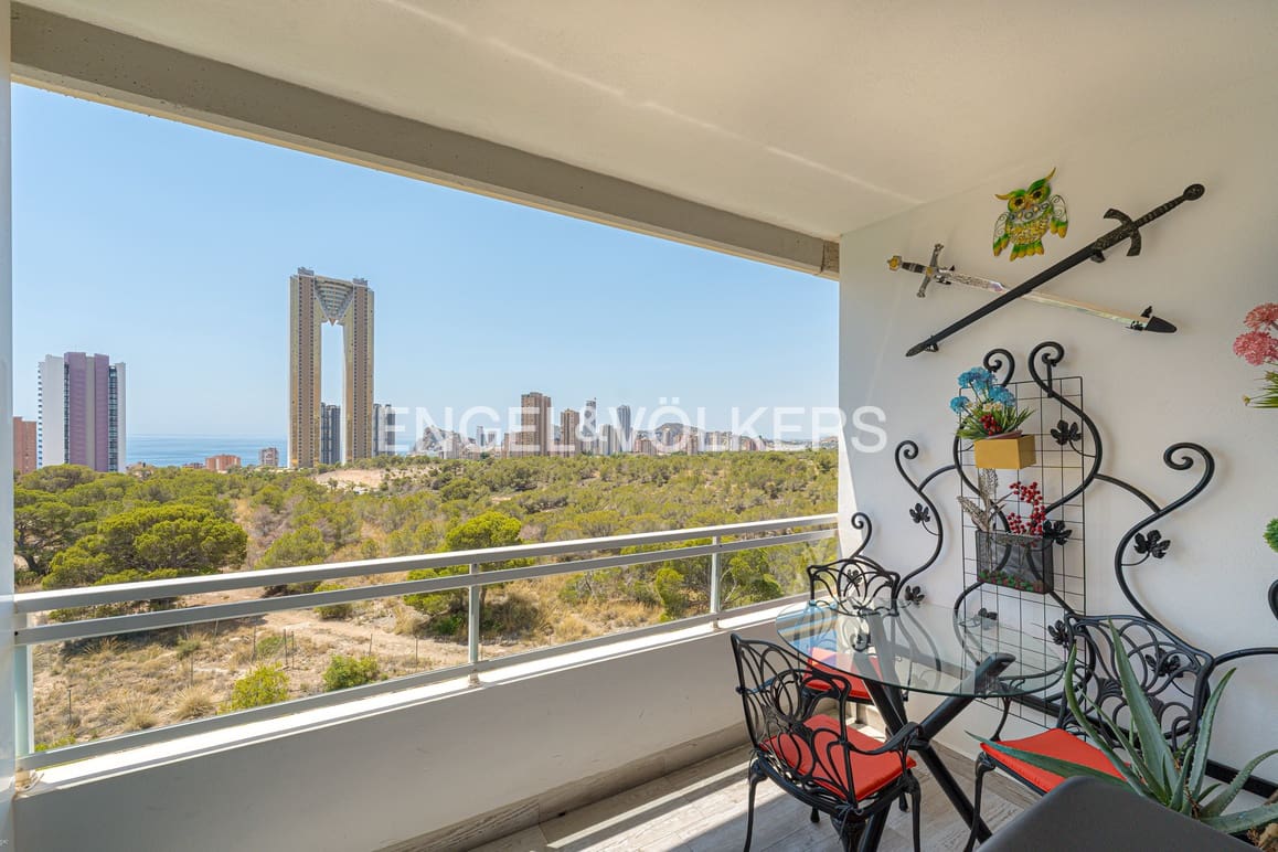 1 soveværelse Lejlighed til salg i Benidorm med swimmingpool garage - € 275.000 (Ref: 9113379)