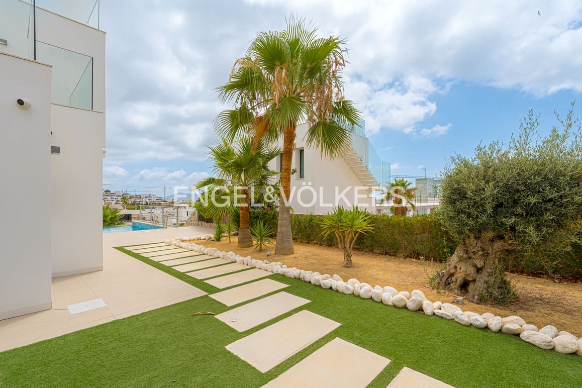 5 soveværelse Villa til salg i Finestrat med swimmingpool garage - € 990.000 (Ref: 9125723)