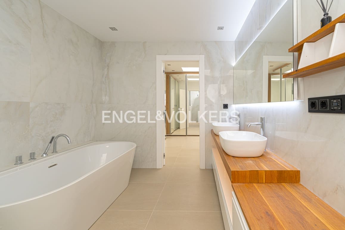 5 soveværelse Villa til salg i Finestrat med swimmingpool garage - € 990.000 (Ref: 9125723)