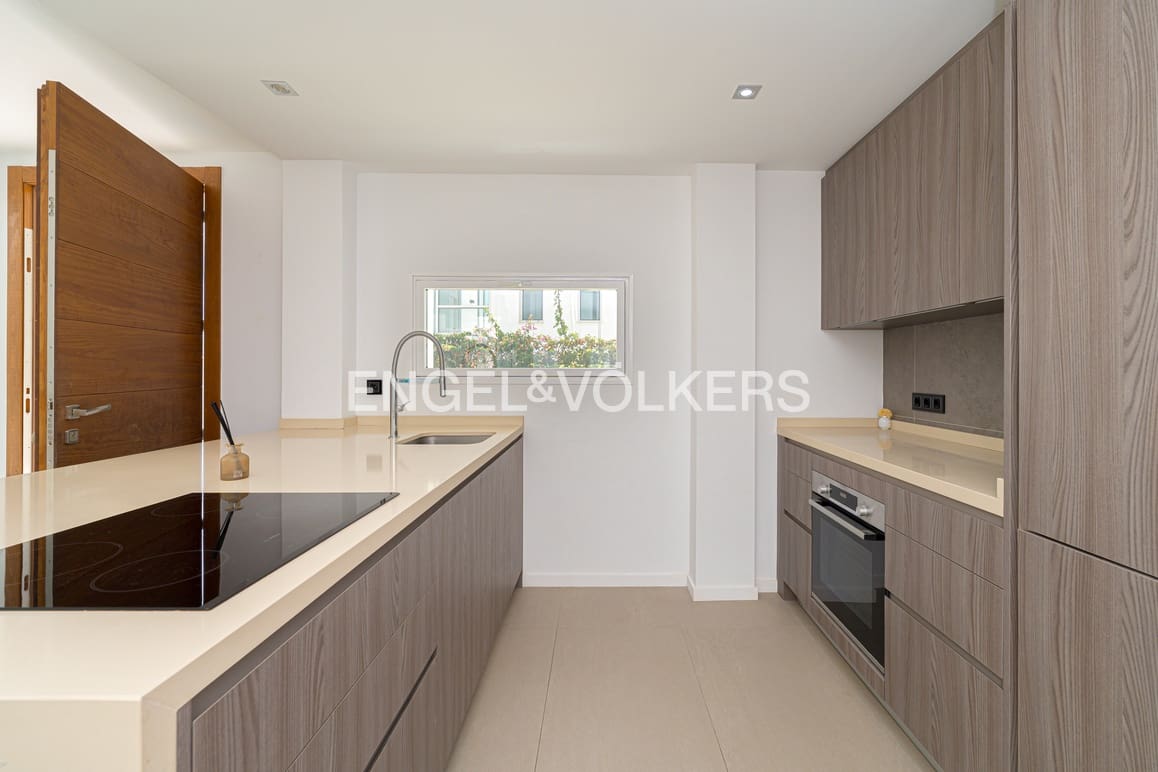 5 soveværelse Villa til salg i Finestrat med swimmingpool garage - € 990.000 (Ref: 9125723)