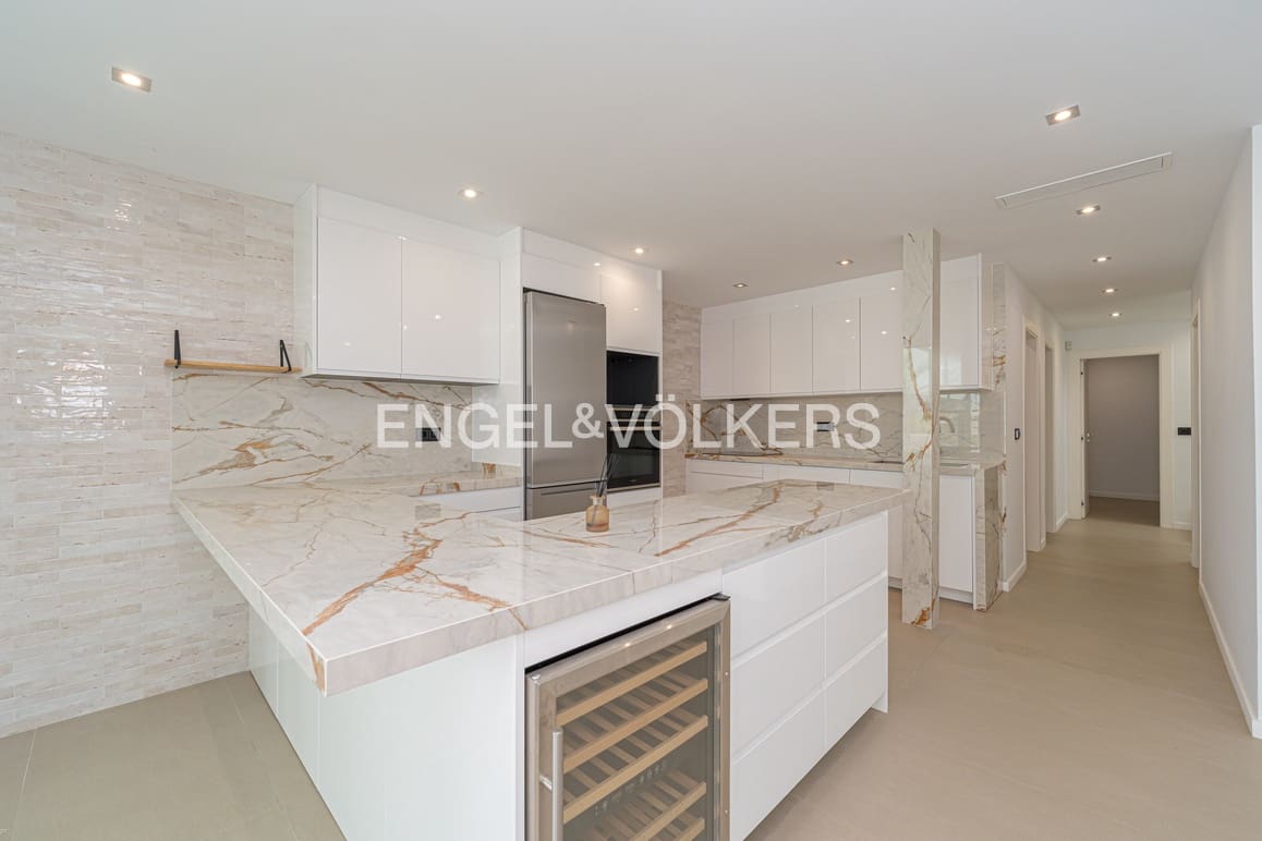 5 soveværelse Villa til salg i Finestrat med swimmingpool garage - € 990.000 (Ref: 9125723)