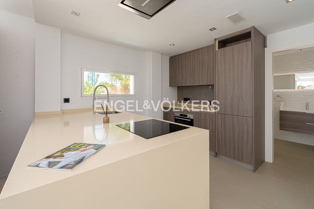 5 soveværelse Villa til salg i Finestrat med swimmingpool garage - € 990.000 (Ref: 9125723)