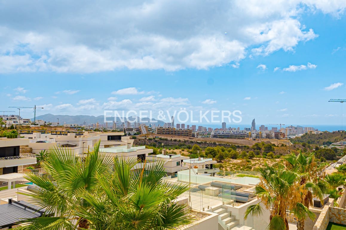 5 soveværelse Villa til salg i Finestrat med swimmingpool garage - € 990.000 (Ref: 9125723)