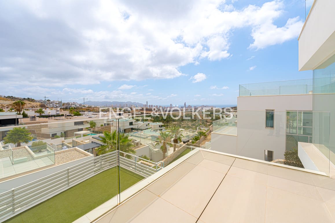 5 soveværelse Villa til salg i Finestrat med swimmingpool garage - € 990.000 (Ref: 9125723)