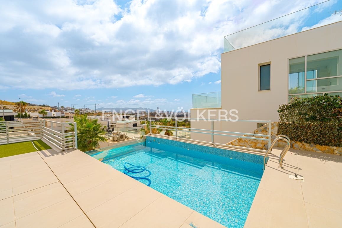 5 soveværelse Villa til salg i Finestrat med swimmingpool garage - € 990.000 (Ref: 9125723)