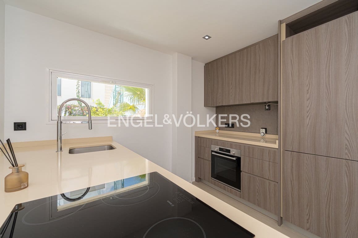 Chalet de 5 habitaciones en Finestrat en venta con piscina garaje - 875.000 € (Ref: 9125723)