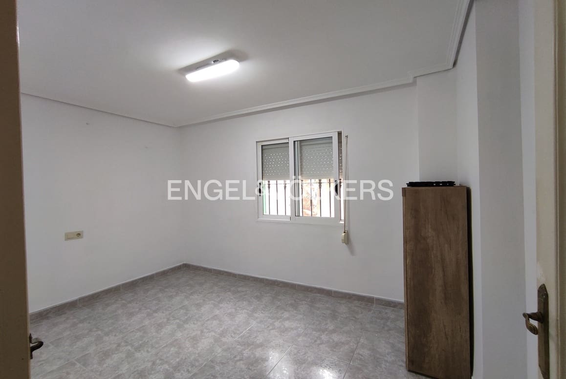 5 soveværelse Byhus til salg i Benidorm med swimmingpool garage - € 480.000 (Ref: 9128893)