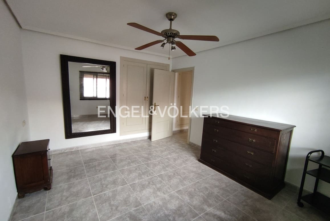 5 soveværelse Byhus til salg i Benidorm med swimmingpool garage - € 480.000 (Ref: 9128893)