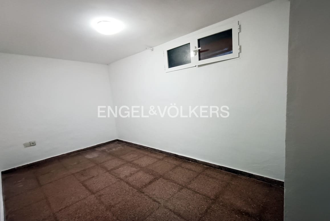 5 soveværelse Byhus til salg i Benidorm med swimmingpool garage - € 480.000 (Ref: 9128893)