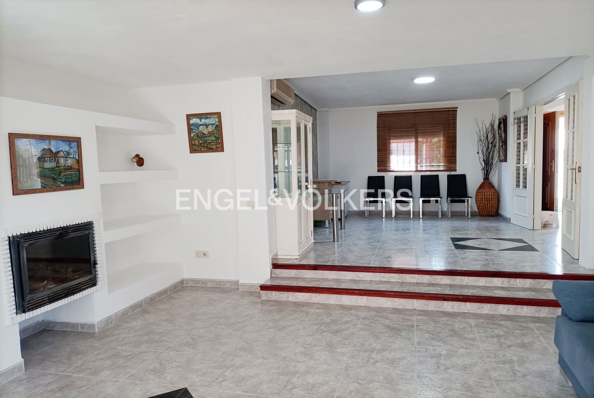 5 soveværelse Byhus til salg i Benidorm med swimmingpool garage - € 480.000 (Ref: 9128893)