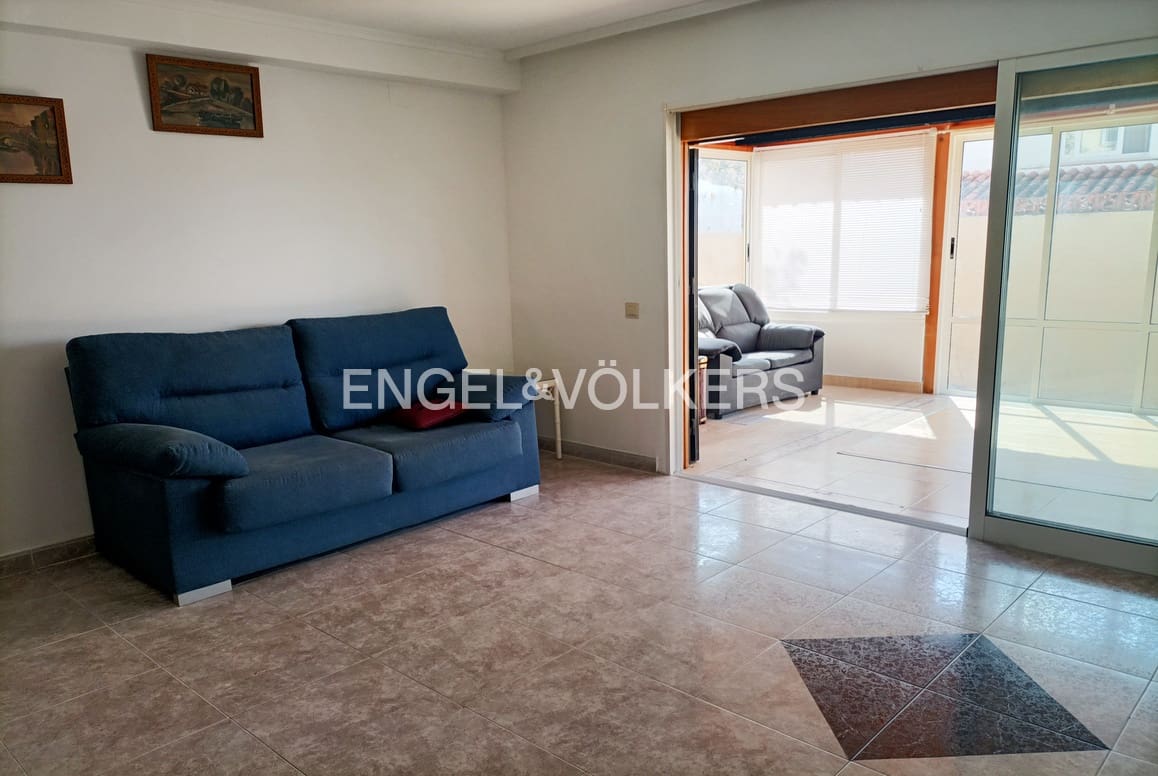 5 soveværelse Byhus til salg i Benidorm med swimmingpool garage - € 480.000 (Ref: 9128893)