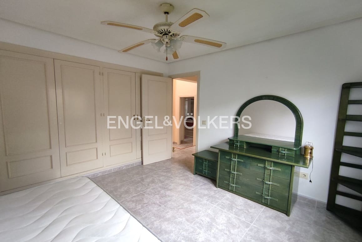 5 soveværelse Byhus til salg i Benidorm med swimmingpool garage - € 480.000 (Ref: 9128893)