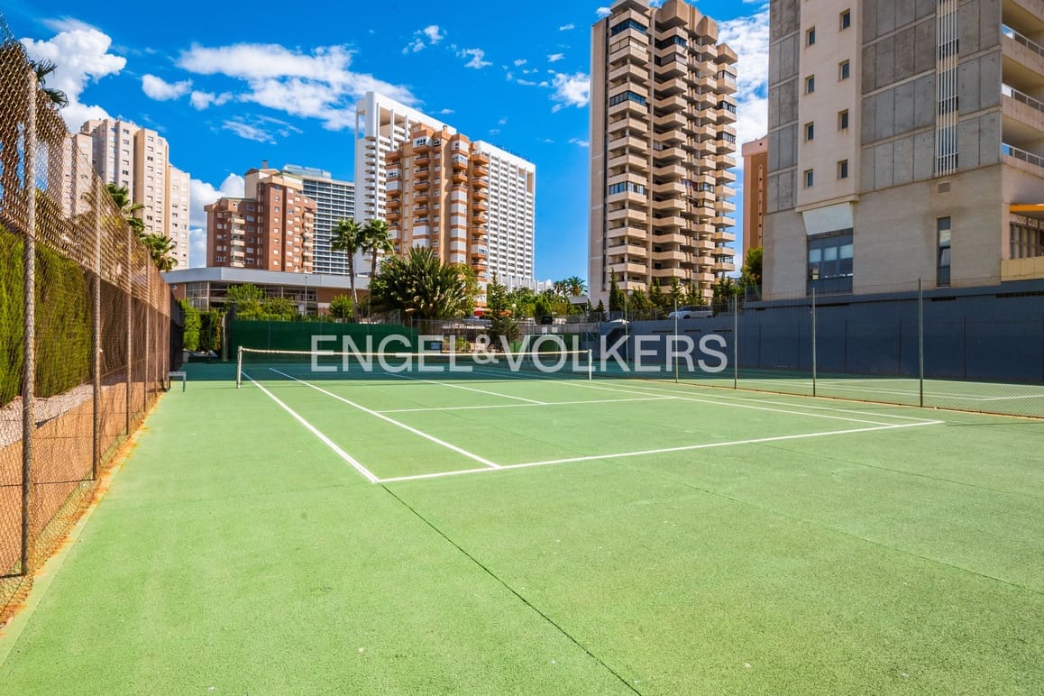 3 soveværelse Penthouse til salg i Benidorm med swimmingpool garage - € 595.000 (Ref: 9153239)