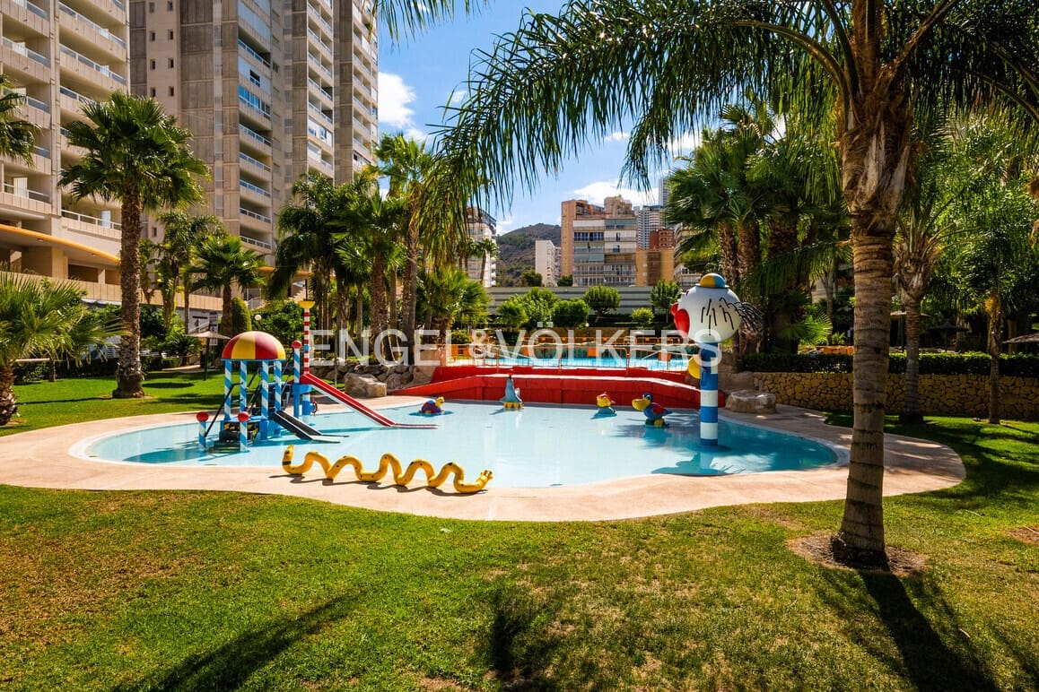3 soveværelse Penthouse til salg i Benidorm med swimmingpool garage - € 595.000 (Ref: 9153239)