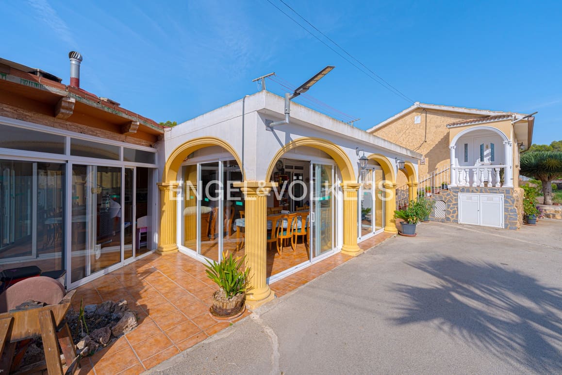 3 soveværelse Finca/Landehus til salg i La Nucia med swimmingpool garage - € 478.000 (Ref: 9170362)