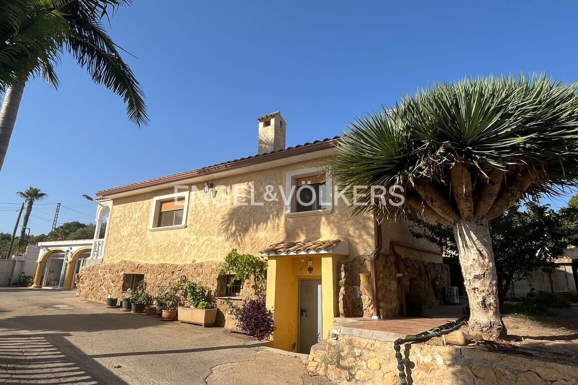 3 soveværelse Finca/Landehus til salg i La Nucia med swimmingpool garage - € 478.000 (Ref: 9170362)