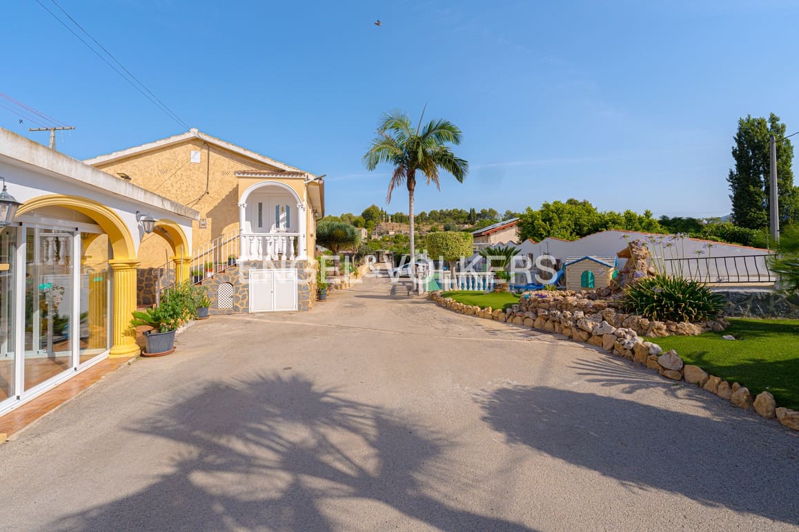 3 soveværelse Finca/Landehus til salg i La Nucia med swimmingpool garage - € 478.000 (Ref: 9170362)