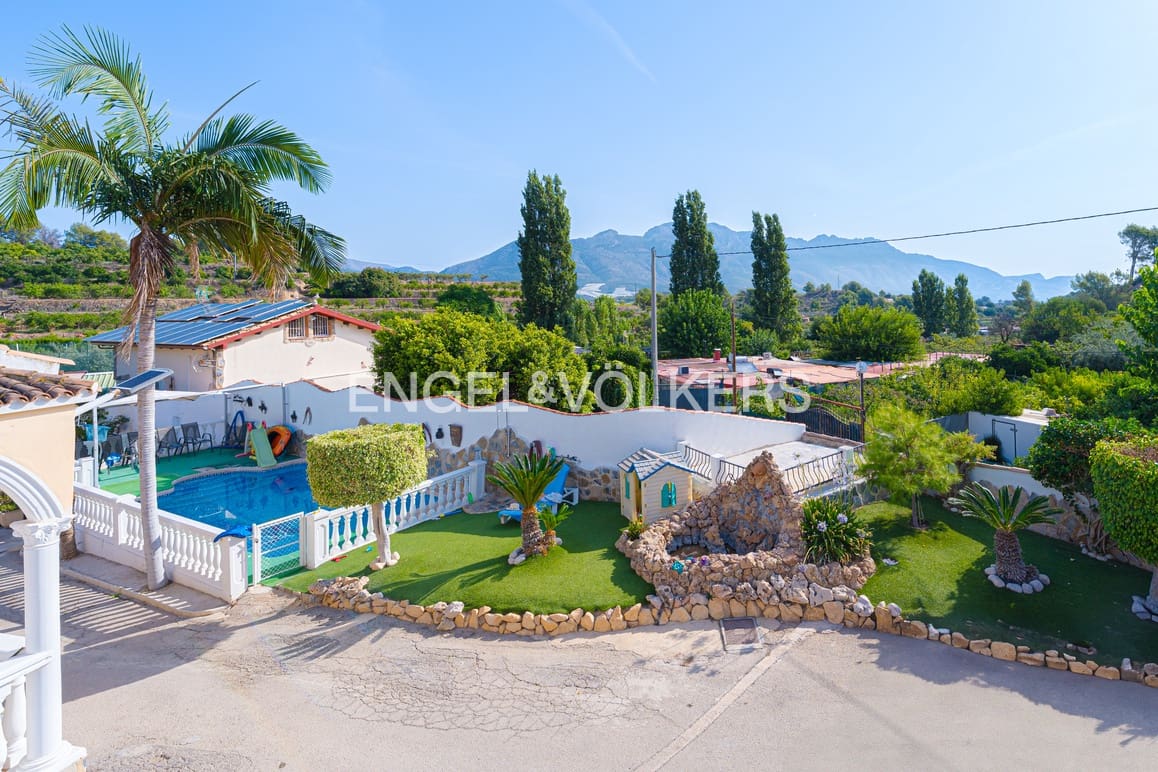 3 soveværelse Finca/Landehus til salg i La Nucia med swimmingpool garage - € 478.000 (Ref: 9170362)