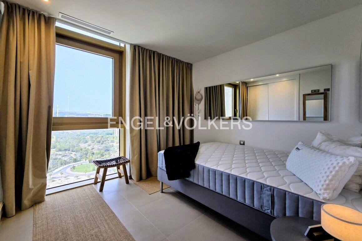 Apartamento de 2 habitaciones en Benidorm en venta con piscina garaje - 579.000 € (Ref: 9187462)