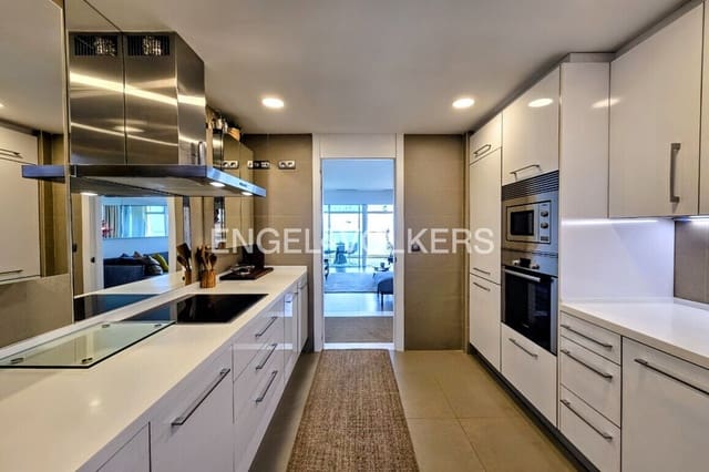 2 makuuhuone Huoneisto myytävänä paikassa Juzgados - Plaza de Toros, Benidorm mukana uima-altaan 
autotalli - 579 000 € (Ref: 9187462)