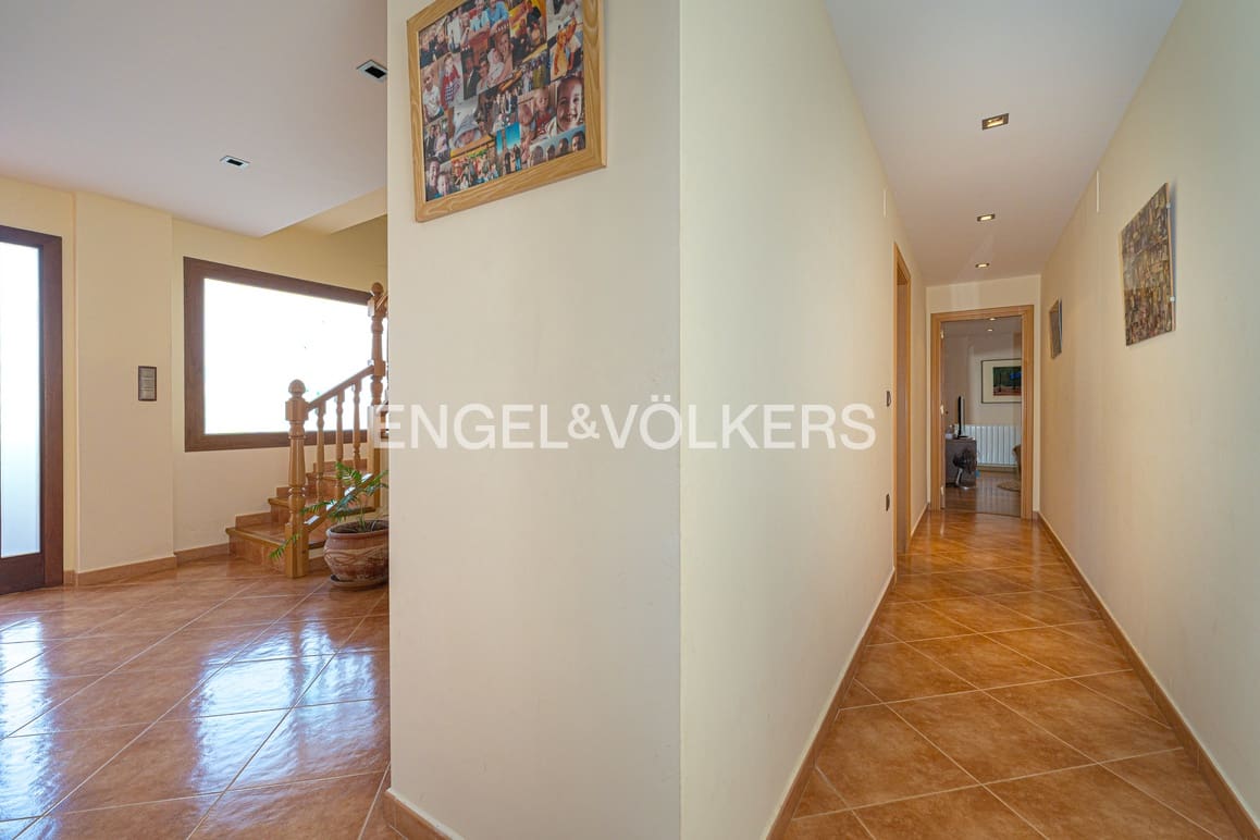 6 soveværelse Villa til salg i Benidorm med swimmingpool garage - € 1.400.000 (Ref: 9189898)