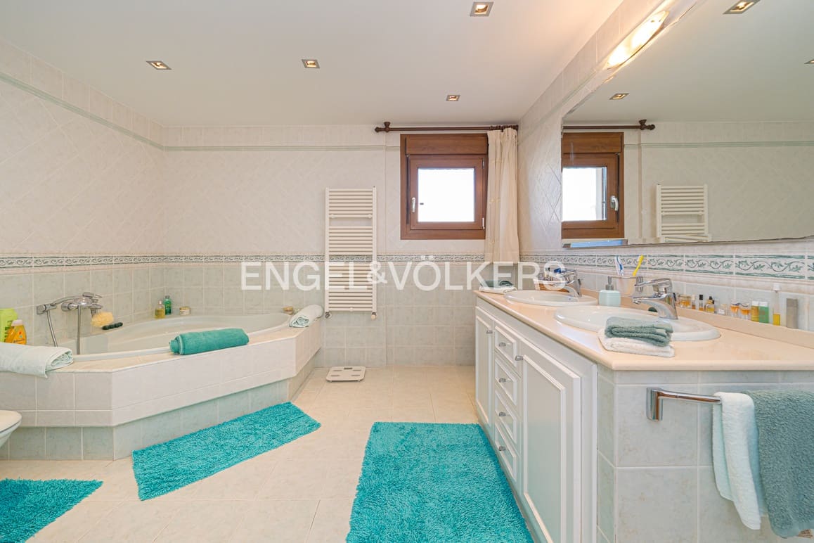 6 soveværelse Villa til salg i Benidorm med swimmingpool garage - € 1.400.000 (Ref: 9189898)