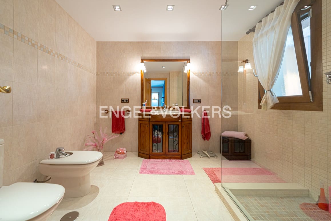 6 soveværelse Villa til salg i Benidorm med swimmingpool garage - € 1.400.000 (Ref: 9189898)