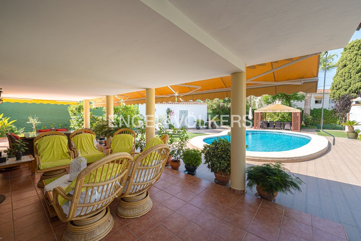 6 soveværelse Villa til salg i Benidorm med swimmingpool garage - € 1.400.000 (Ref: 9189898)