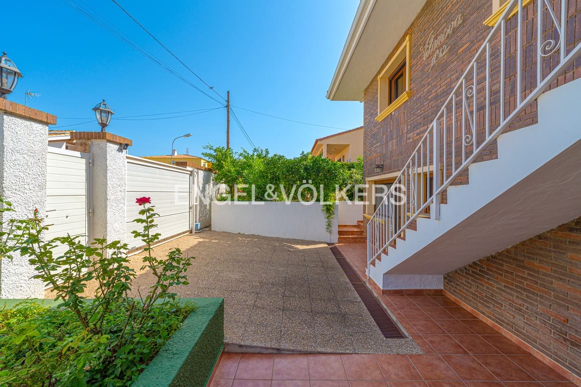 6 soveværelse Villa til salg i Benidorm med swimmingpool garage - € 1.400.000 (Ref: 9189898)