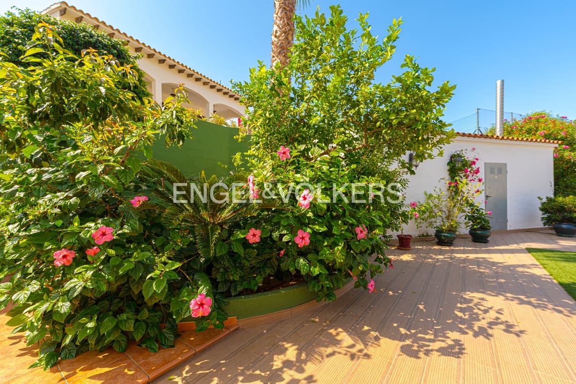 6 soveværelse Villa til salg i Benidorm med swimmingpool garage - € 1.400.000 (Ref: 9189898)