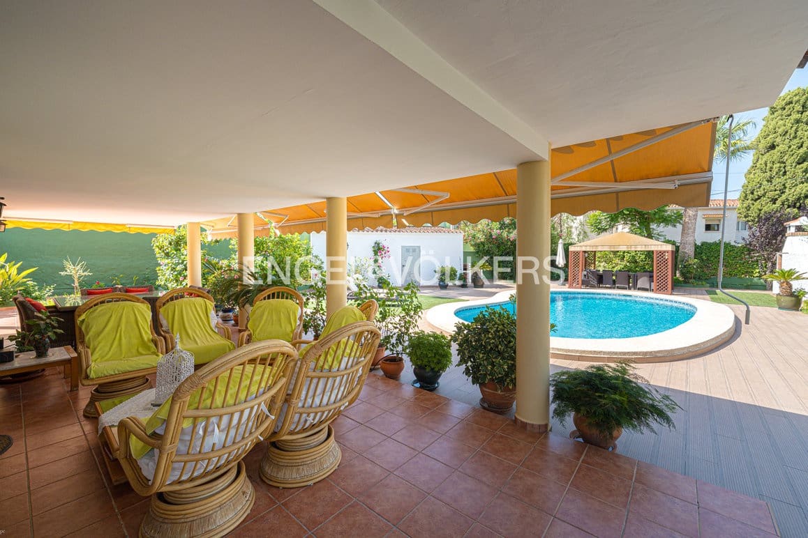 6 camera da letto Villa in vendita in Benidorm con piscina garage - 1.820.000 € (Rif: 9189898)