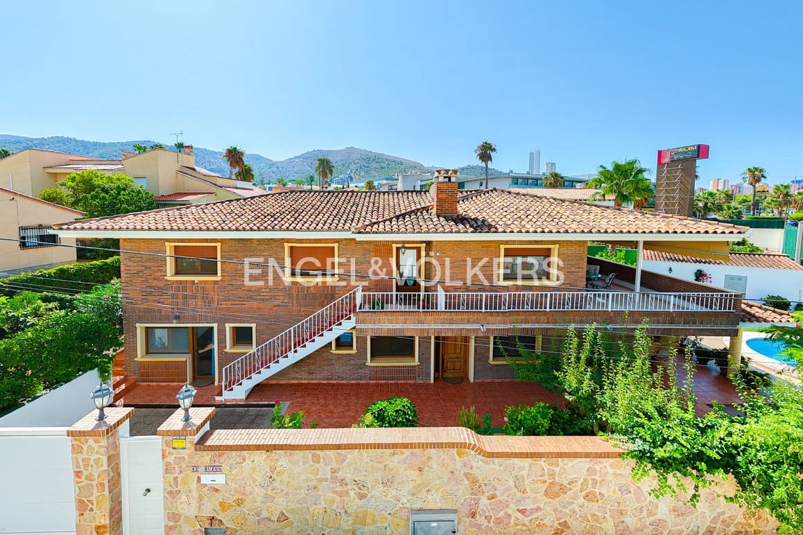 6 camera da letto Villa in vendita in Benidorm con piscina garage - 1.820.000 € (Rif: 9189898)