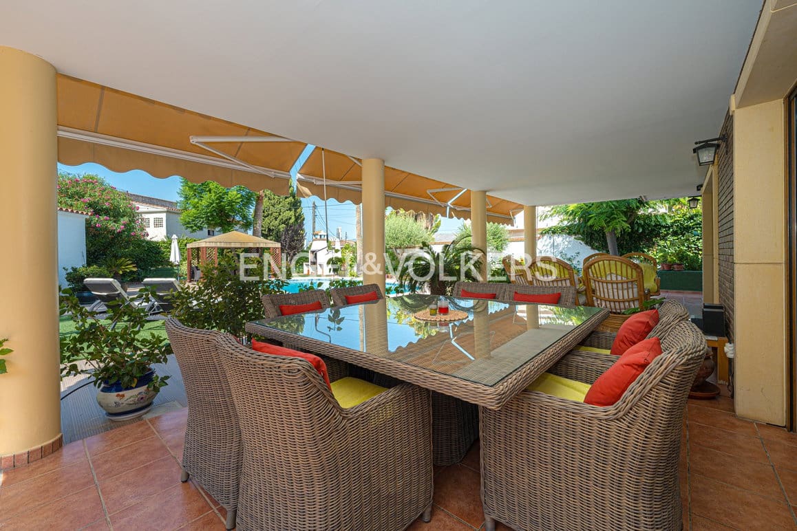6 camera da letto Villa in vendita in Benidorm con piscina garage - 1.820.000 € (Rif: 9189898)