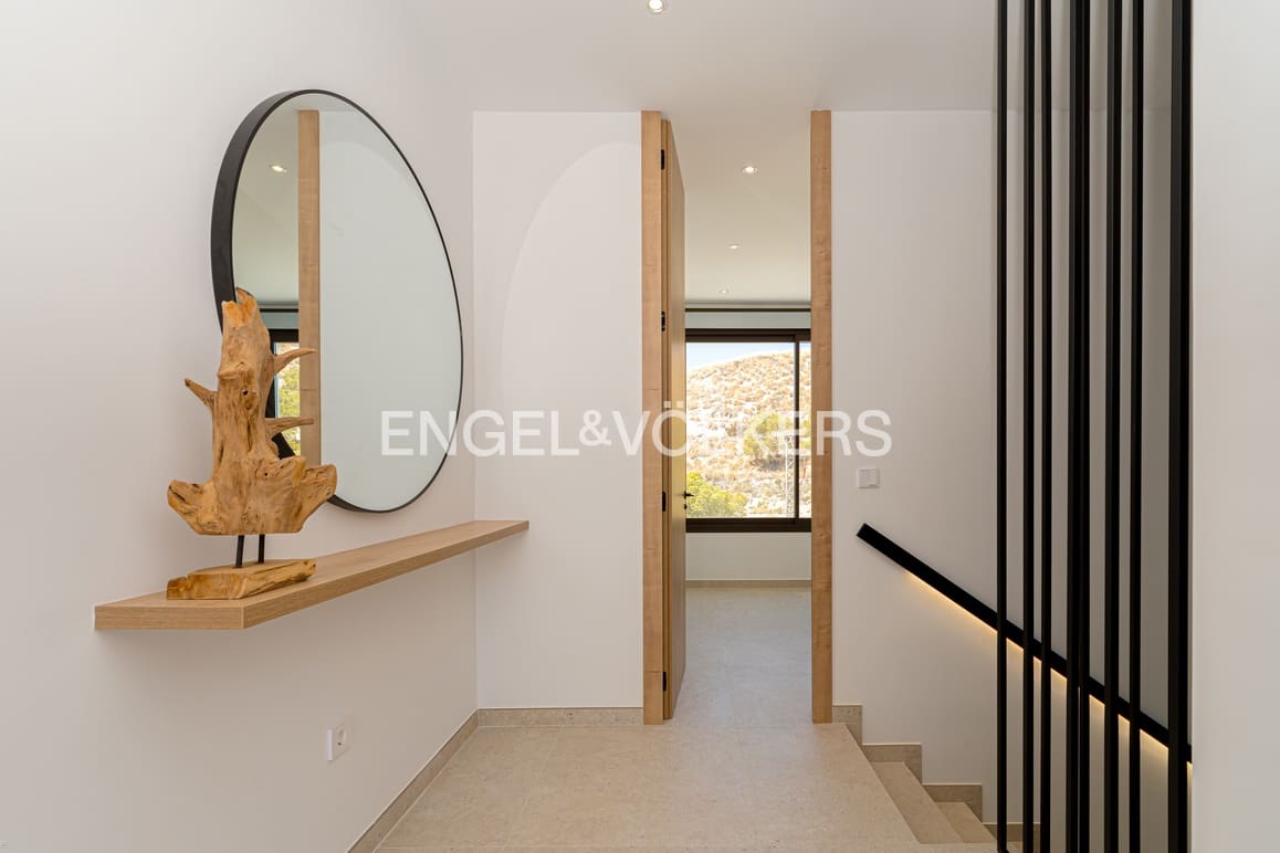 4 Zimmer Villa zu verkaufen in Finestrat mit Pool Garage - 1.580.000 € (Ref: 9227755)