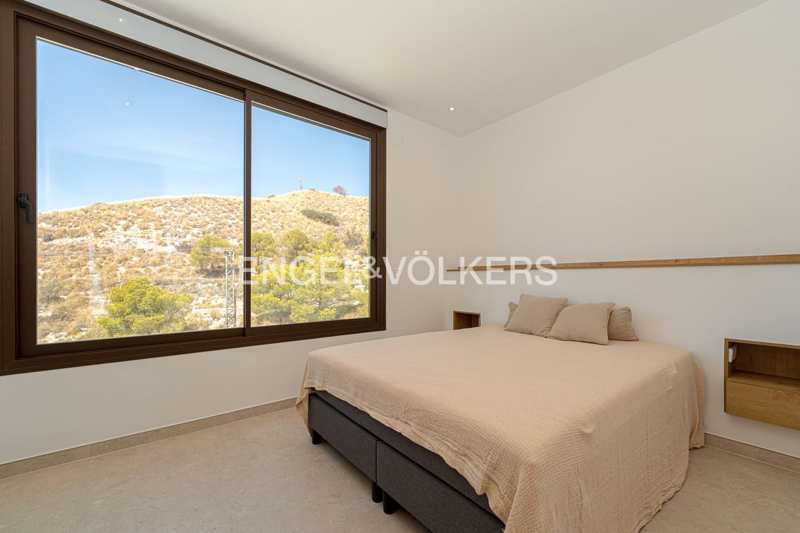 4 Zimmer Villa zu verkaufen in Finestrat mit Pool Garage - 1.580.000 € (Ref: 9227755)